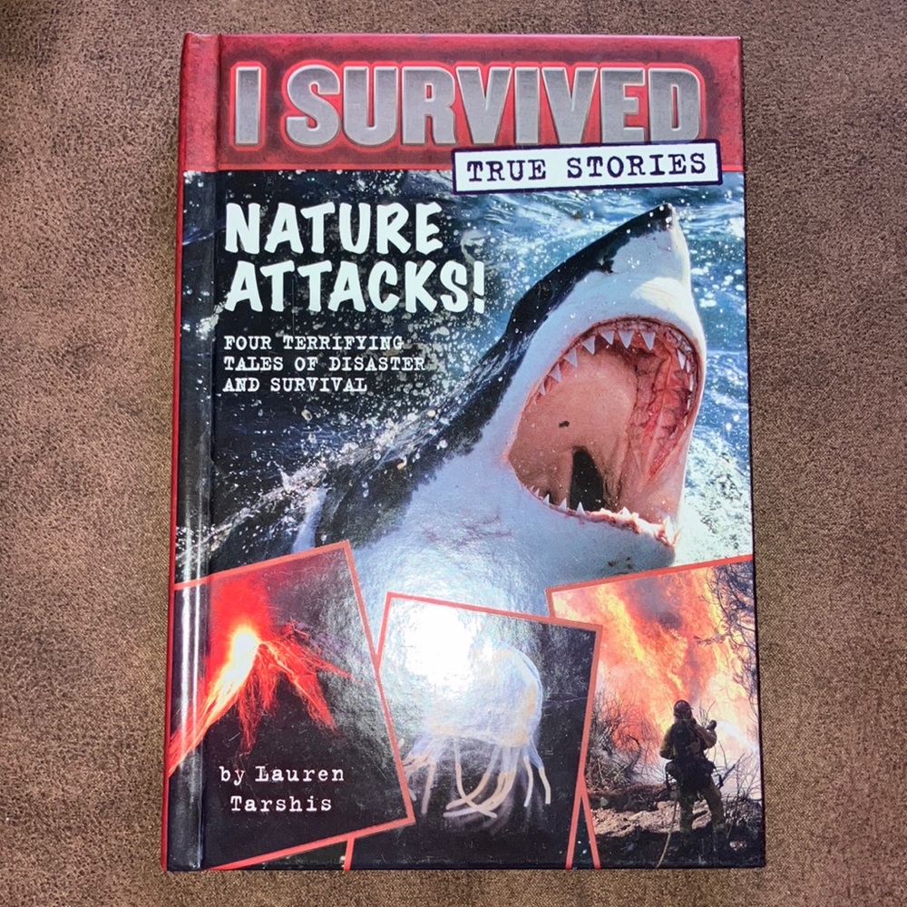 Scholastic I Survived Nature Attacks! Book - Red and Blue